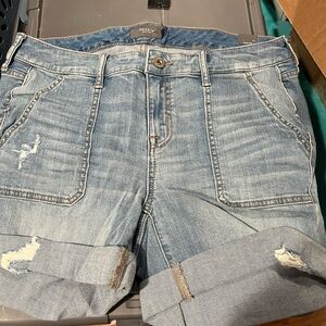 Torrid jean shorts size 14
